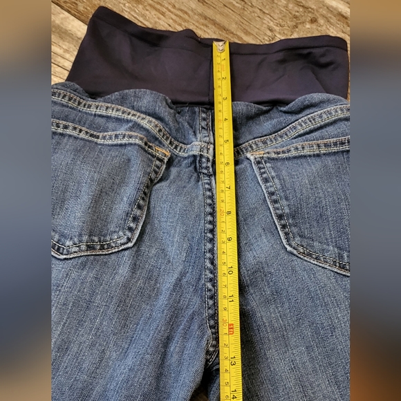 Maternity cuffed capris Size 4 Old Navy - Picture 2 of 9